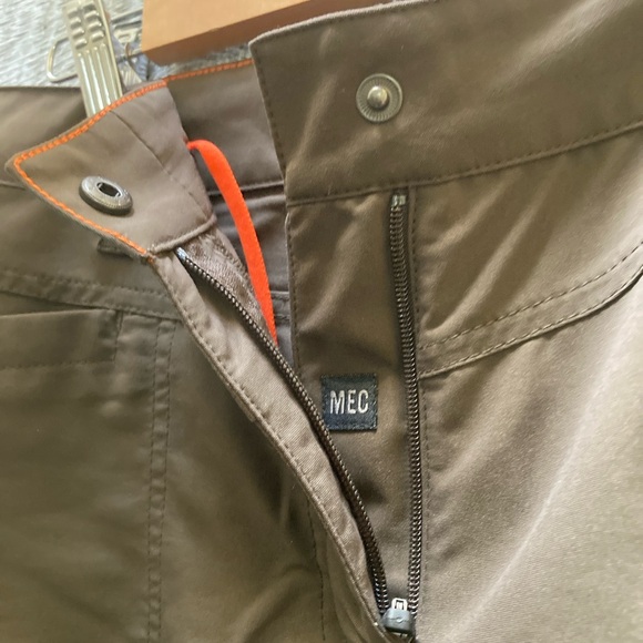 3/$30 | MEC | Lightweight Bermuda Shorts - 10, Tan/Khaki - Picture 5 of 10